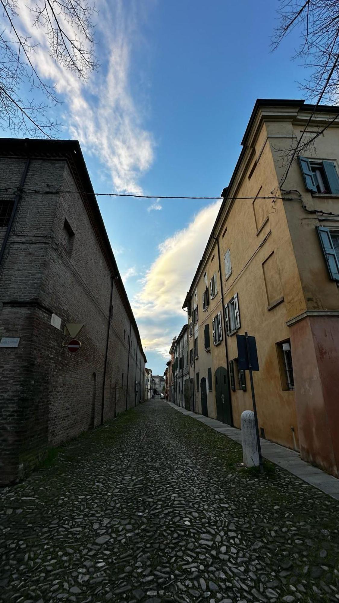 Teatro Inn - Timeless Charm Correggio Exterior foto